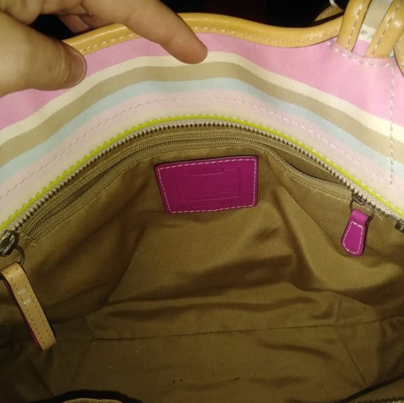 Coach purse - Picture 2 of 2